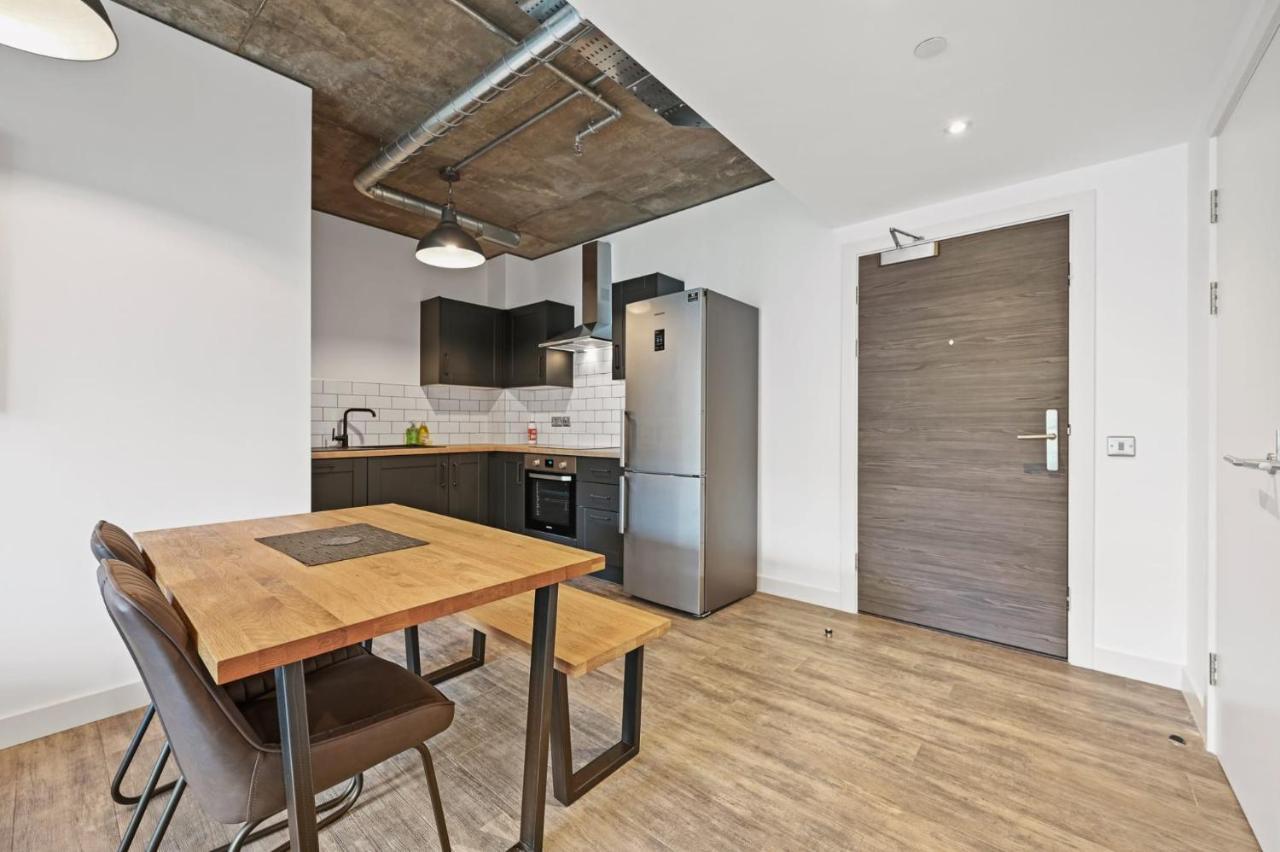 לונדון Modern And Chic Apartments At Ferrum Near Wembley Park מראה חיצוני תמונה